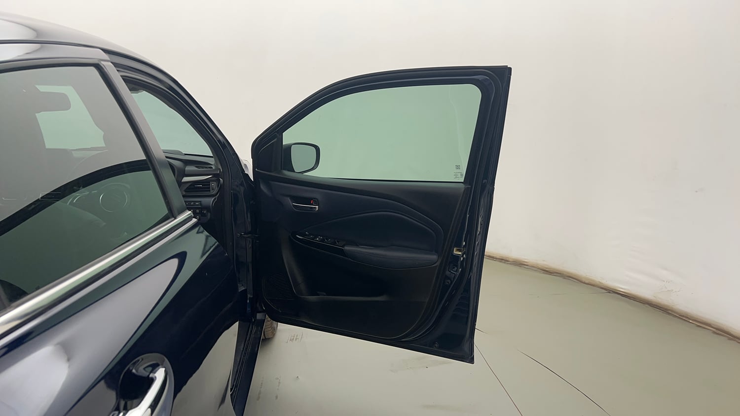 Used 2022 Maruti Suzuki Baleno Alpha AGS Petrol Automatic interior RIGHT FRONT DOOR OPEN VIEW