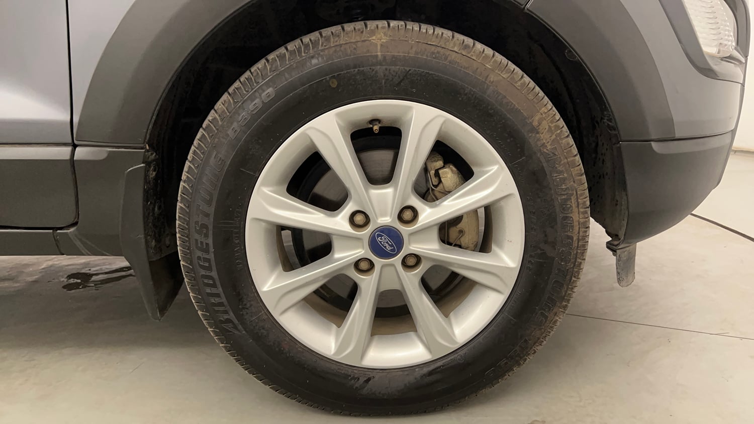 Used 2021 Ford EcoSport Titanium 1.5L Ti-VCT Petrol Manual tyres RIGHT FRONT TYRE RIM VIEW
