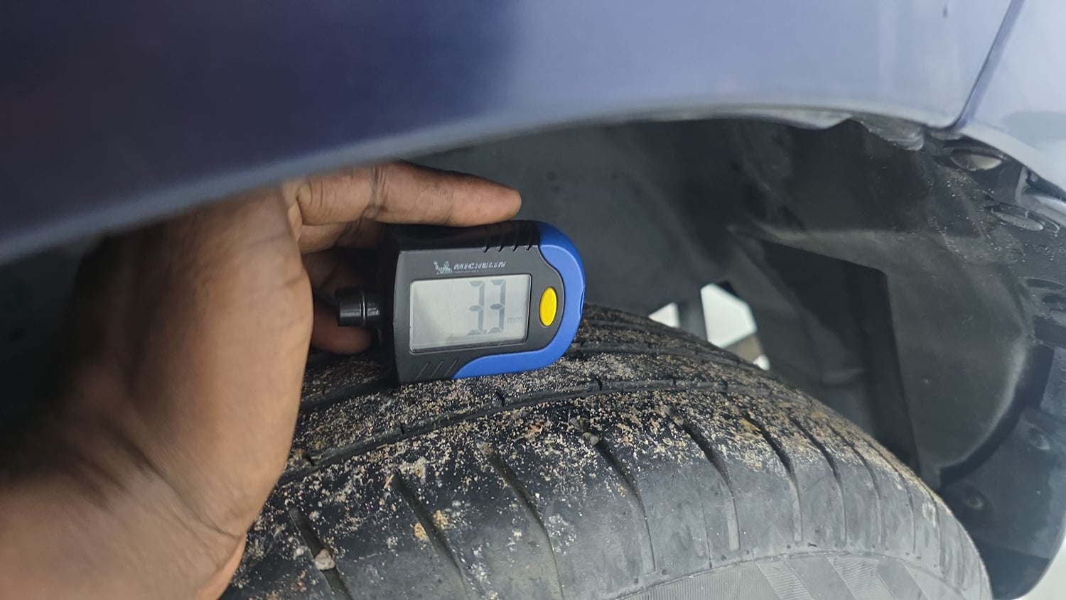 Used 2021 Maruti Suzuki Swift ZXi Petrol Manual tyres LEFT REAR TYRE TREAD VIEW