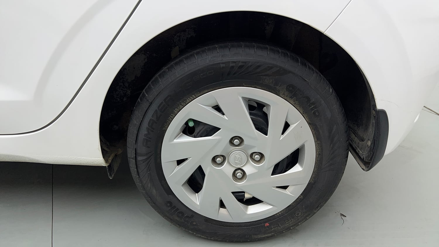Used 2024 Hyundai Grand i10 Nios Magna 1.2 Kappa AMT Petrol Automatic tyres LEFT REAR TYRE RIM VIEW