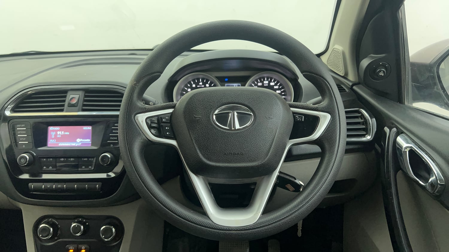 Used 2017 Tata Tiago Revotron XZA Petrol Automatic interior STEERING VIEW