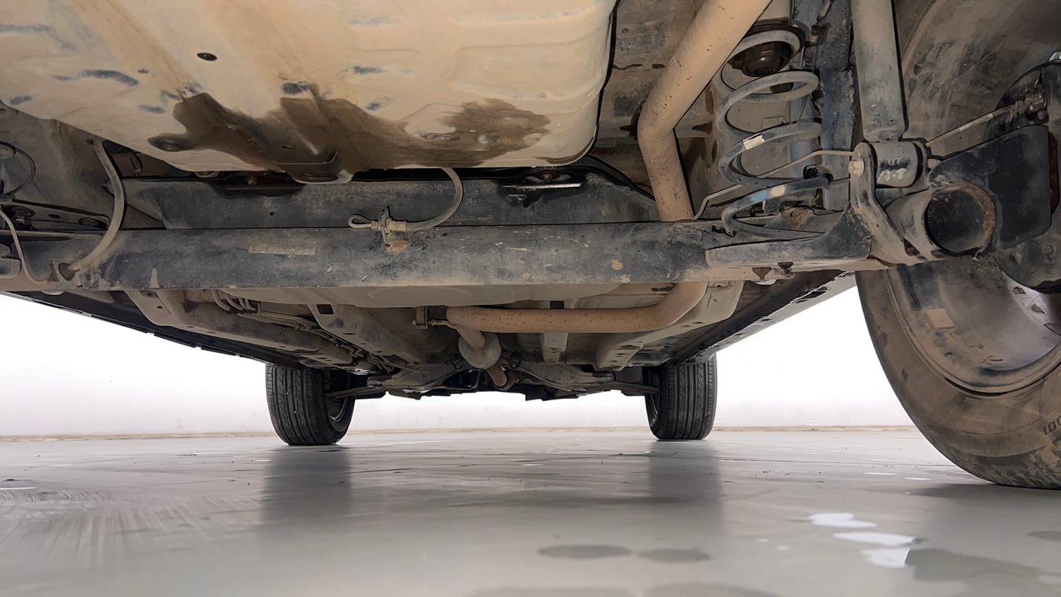 Used 2022 Tata Nexon XZA Plus Diesel Diesel Automatic extra REAR UNDERBODY VIEW (TAKEN FROM REAR)