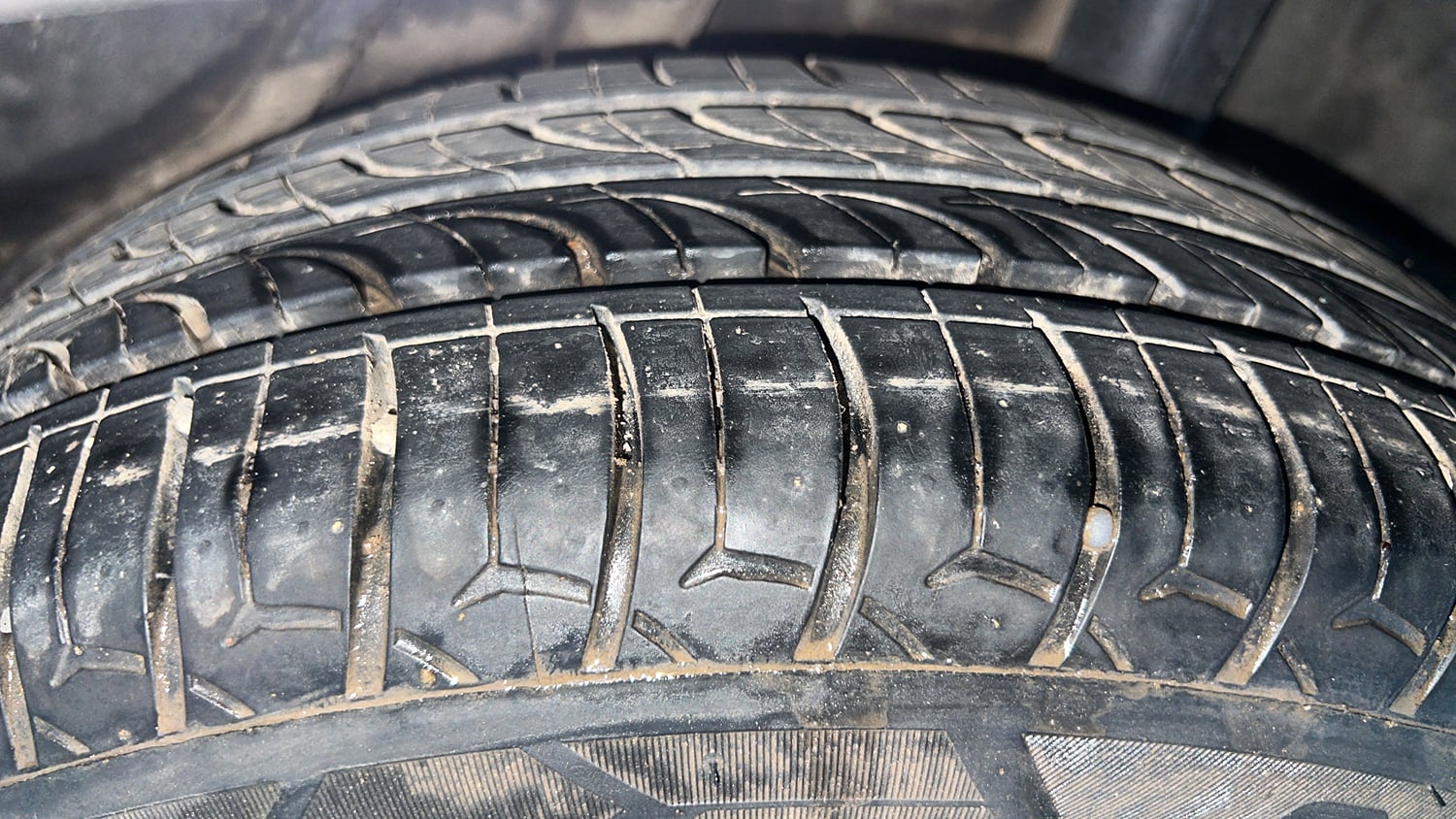 Used 2016 Honda Amaze 1.2 SX i-VTEC Petrol Manual tyres LEFT REAR TYRE TREAD VIEW
