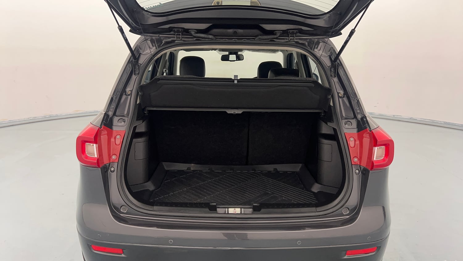 Used 2022 maruti-suzuki Vitara Brezza ZXi Plus Petrol Manual interior DICKY INSIDE VIEW