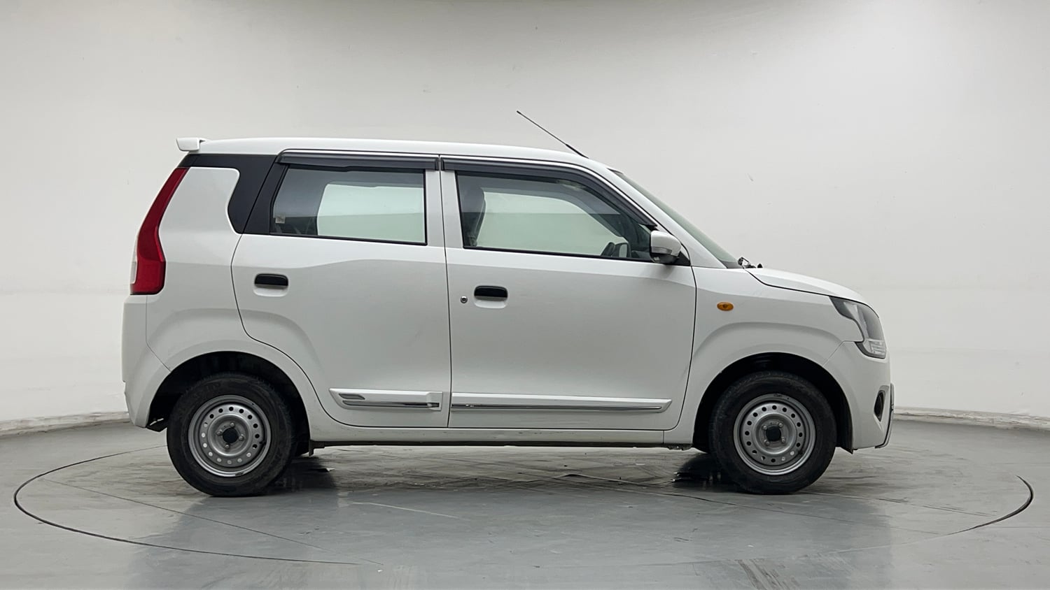 Used 2022 Maruti Suzuki Wagon R LXi (O) 1.0 CNG Cng Manual exterior RIGHT SIDE VIEW