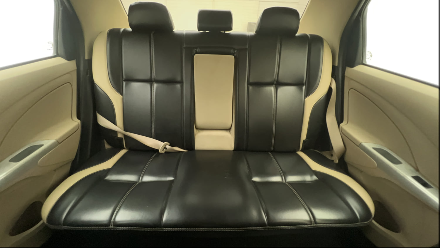Used 2017 Toyota Platinum Etios V Petrol Manual interior REAR SEAT CONDITION VIEW