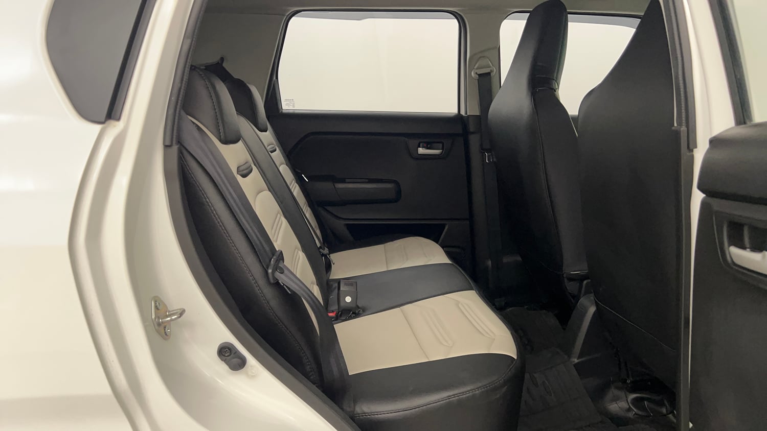 Used 2025 Maruti Suzuki Wagon R VXI 1.0 CNG Cng Manual interior RIGHT SIDE REAR DOOR CABIN VIEW
