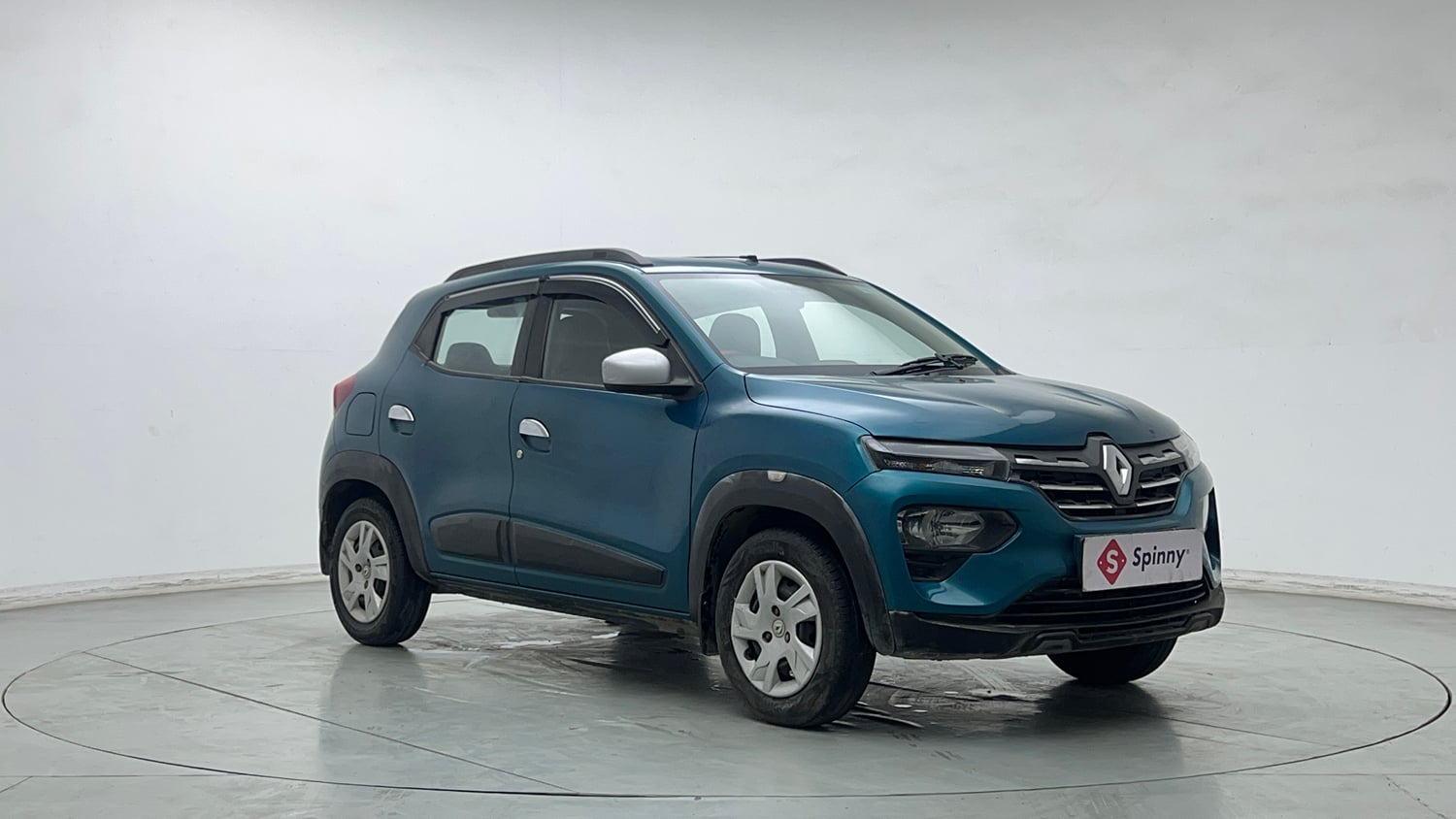 Used 2022 Renault Kwid RXT 1.0 Petrol Manual exterior RIGHT FRONT CORNER VIEW