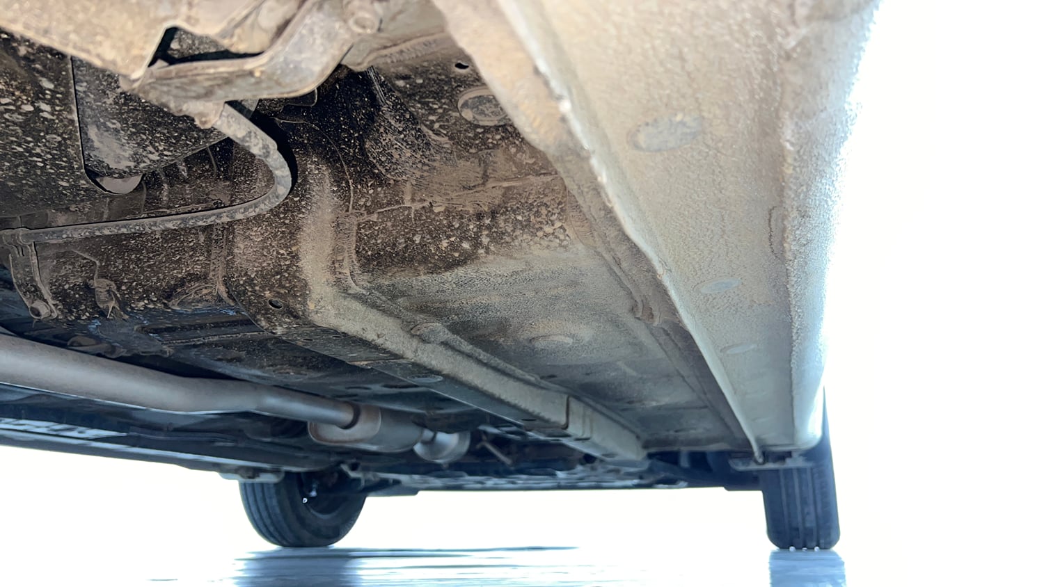 Used 2024 Hyundai Grand i10 Nios Magna 1.2 Kappa AMT Petrol Automatic extra REAR RIGHT UNDERBODY VIEW