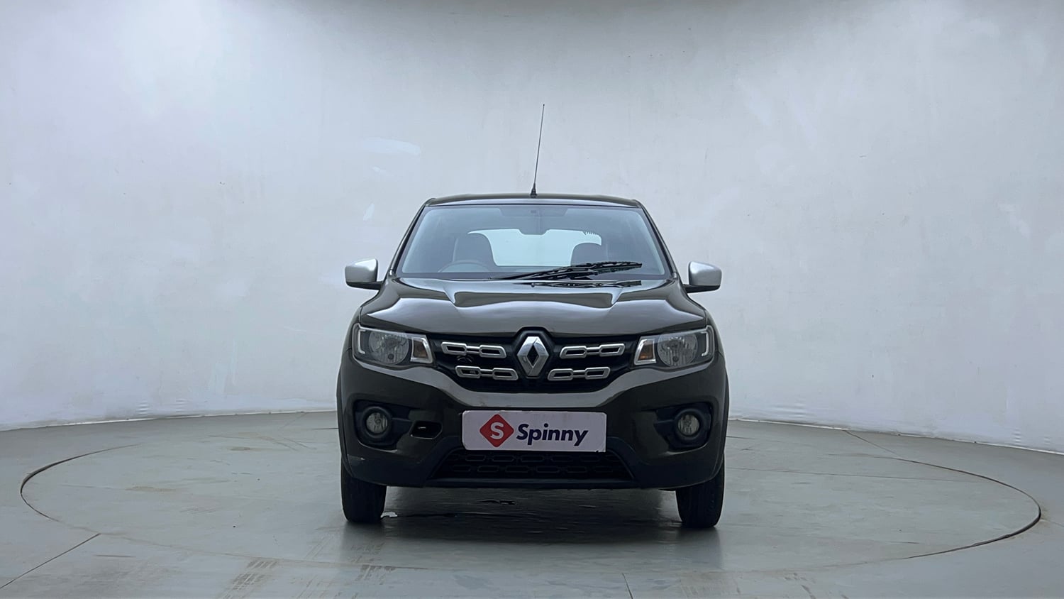 Used 2017 Renault Kwid 1.0 RXT Petrol Manual exterior FRONT VIEW