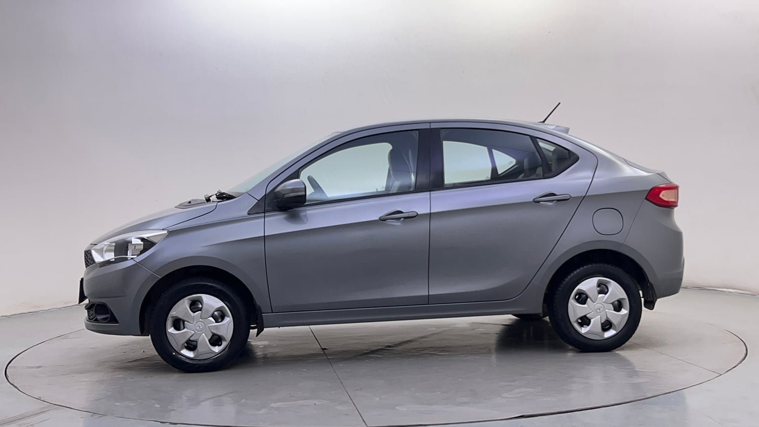 Used 2018 Tata Tigor Revotron XTA Petrol Automatic exterior LEFT SIDE VIEW