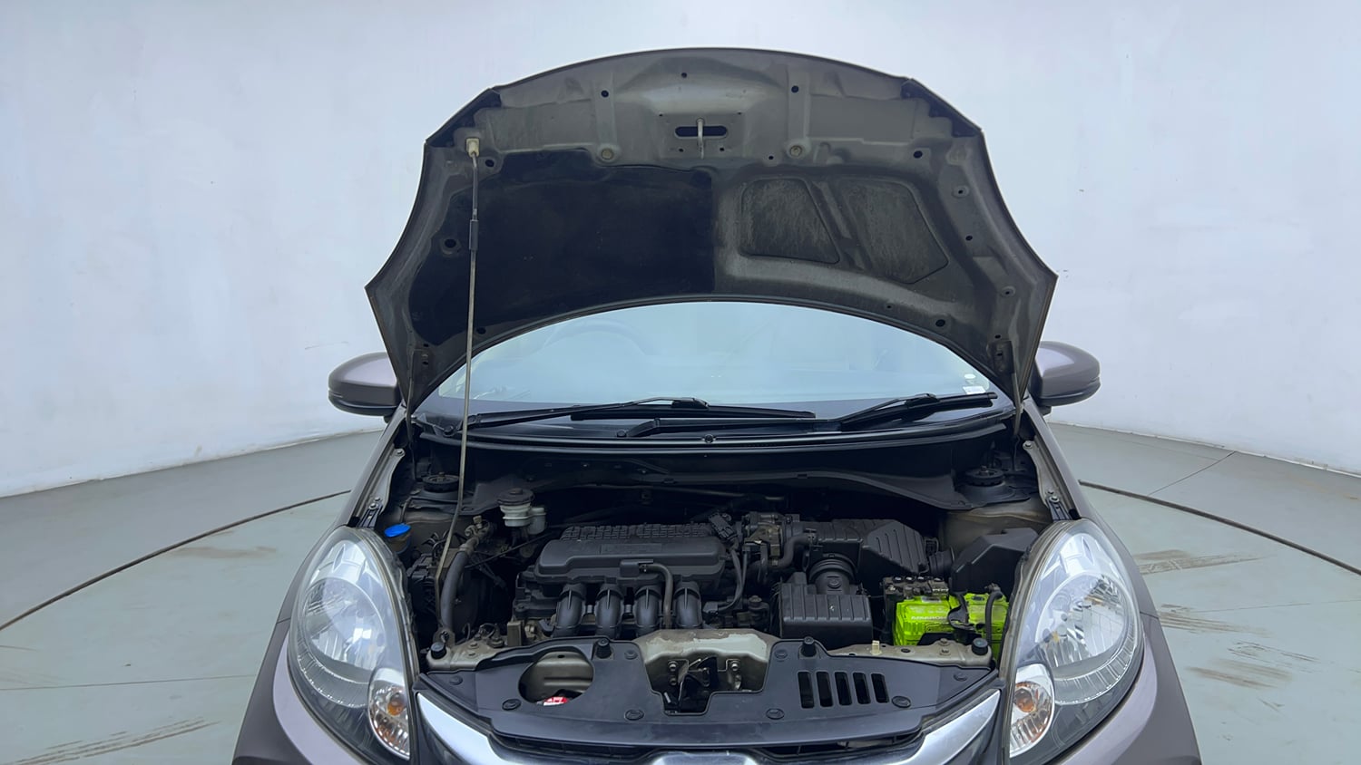 Used 2016 Honda Amaze 1.2 SX i-VTEC Petrol Manual engine ENGINE & BONNET OPEN FRONT VIEW