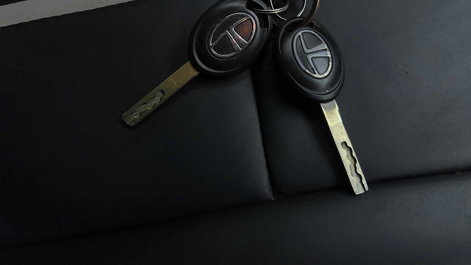 Used 2022 Tata Punch Pure MT Petrol Manual extra CAR KEY VIEW
