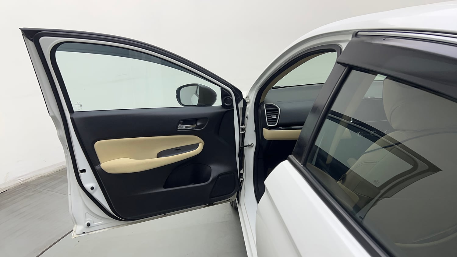 Used 2024 Honda City VX Petrol MT Petrol Manual interior LEFT FRONT DOOR OPEN VIEW