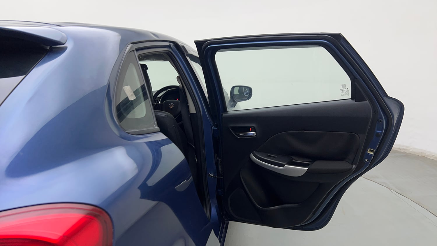 Used 2017 Maruti Suzuki Baleno Delta 1.2 Petrol Manual interior RIGHT REAR DOOR OPEN VIEW