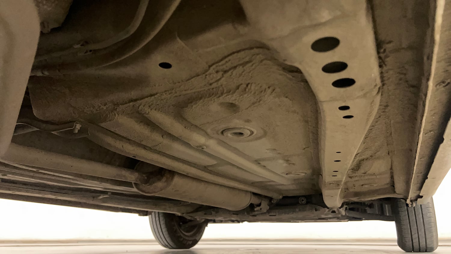 Used 2025 Maruti Suzuki Wagon R VXI 1.0 CNG Cng Manual extra REAR RIGHT UNDERBODY VIEW