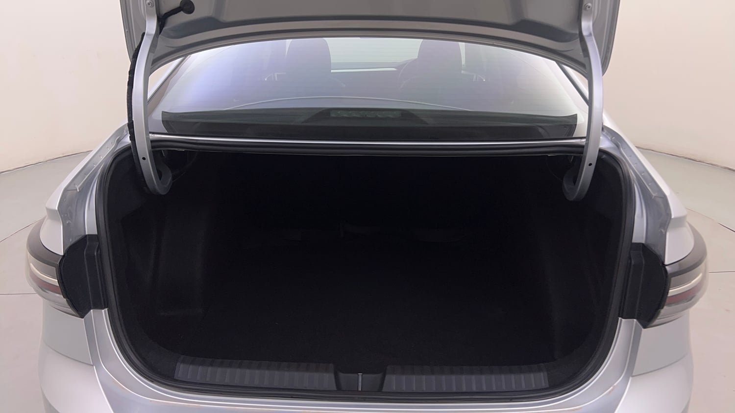 Used 2023 Volkswagen Virtus Highline 1.0 TSI MT Petrol Manual interior DICKY INSIDE VIEW