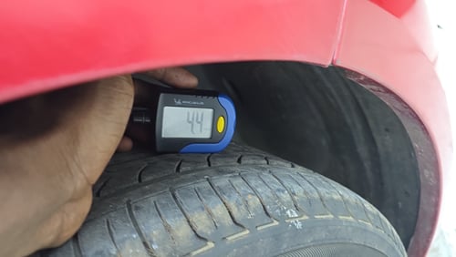 Used 2021 Tata Altroz XZ Petrol Petrol Manual tyres RIGHT FRONT TYRE TREAD VIEW