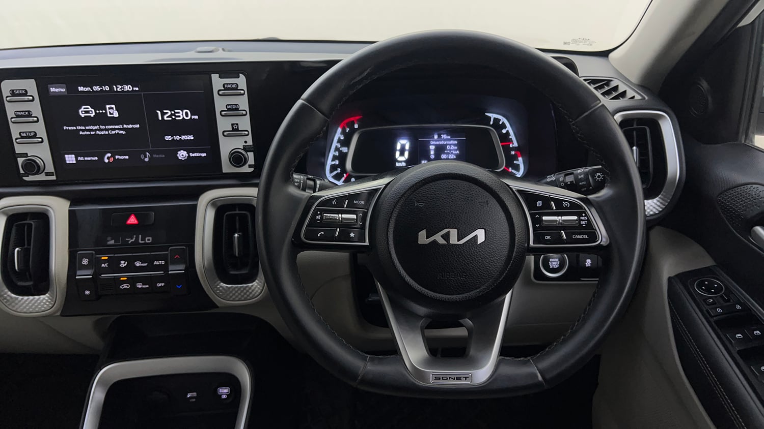 Used 2022 Kia Sonet Anniversary Edition 1.0 iMT Petrol Manual interior STEERING VIEW