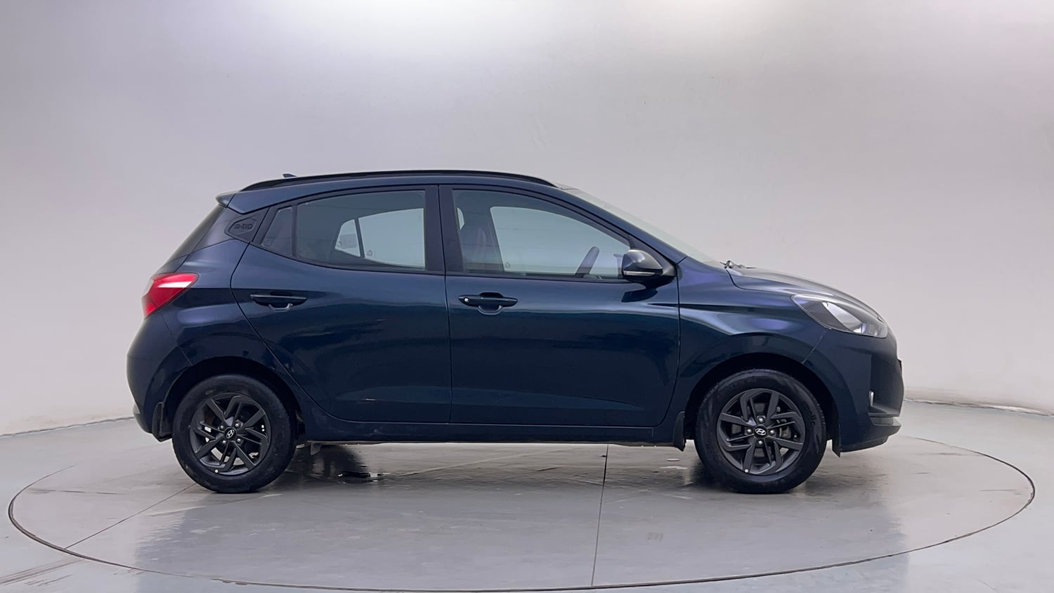 Used 2020 Hyundai Grand i10 Nios Sportz 1.2 Kappa VTVT Petrol Manual exterior RIGHT SIDE VIEW