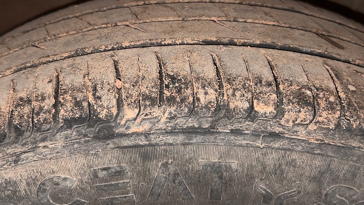 Used 2019 Tata Tiago Revotron XZ Plus Petrol Manual tyres RIGHT REAR TYRE TREAD VIEW