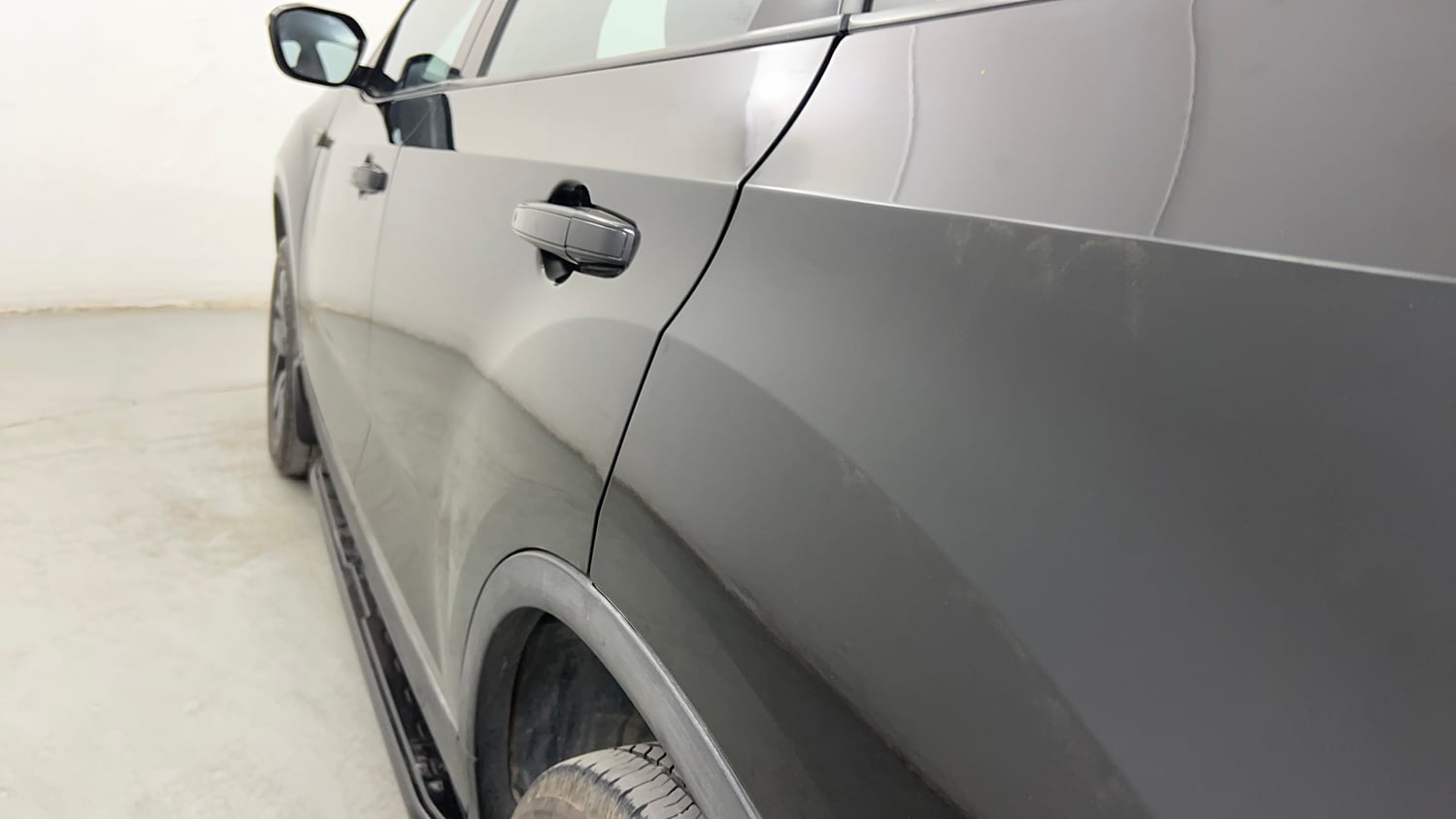 Used 2022 Tata Safari XZA Plus 6 S Dark Edition Diesel Automatic dents MINOR SCRATCH