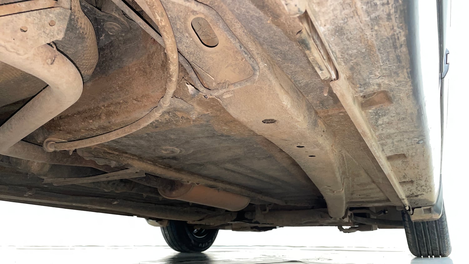 Used 2017 Maruti Suzuki Baleno Delta 1.2 AT Petrol Automatic extra REAR RIGHT UNDERBODY VIEW