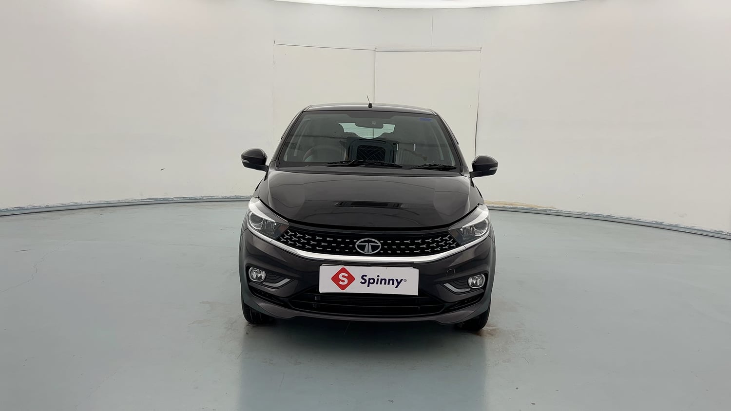 Used 2023 Tata Tiago XZ Plus Petrol Manual exterior FRONT VIEW