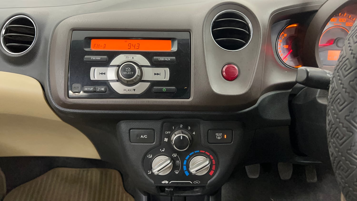 Used 2013 Honda Brio S MT Petrol Manual interior MUSIC SYSTEM & AC CONTROL VIEW