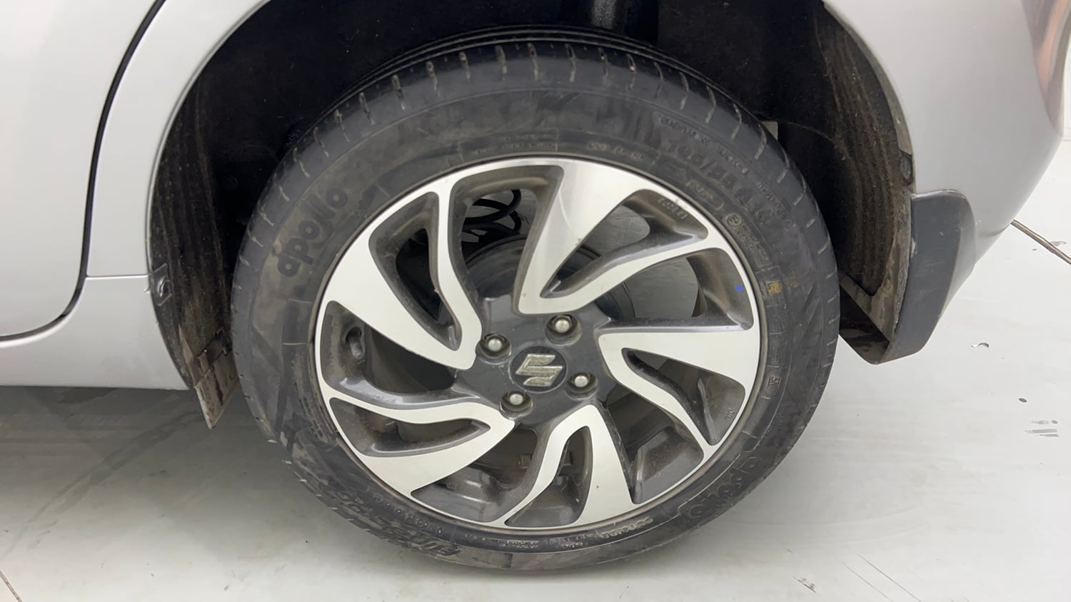 Used 2020 Maruti Suzuki Baleno Alpha Automatic Petrol Automatic tyres LEFT REAR TYRE RIM VIEW