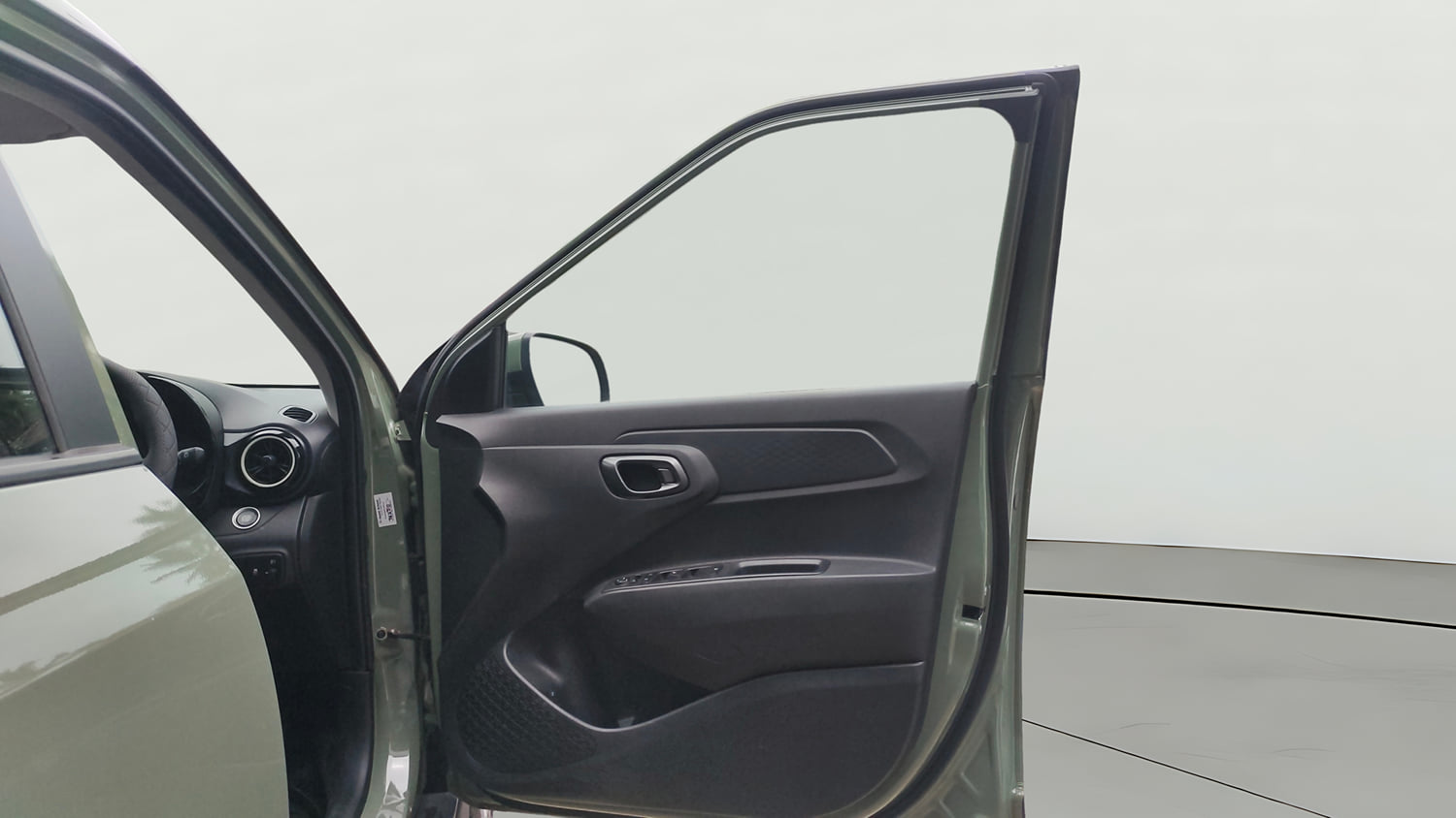 Used 2023 Hyundai Exter SX (O) 1.2 MT Petrol Manual interior RIGHT FRONT DOOR OPEN VIEW