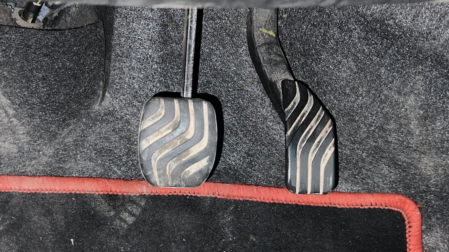 Used 2021 Renault Kwid RXT 1.0 AMT Opt Petrol Automatic interior PEDALS VIEW