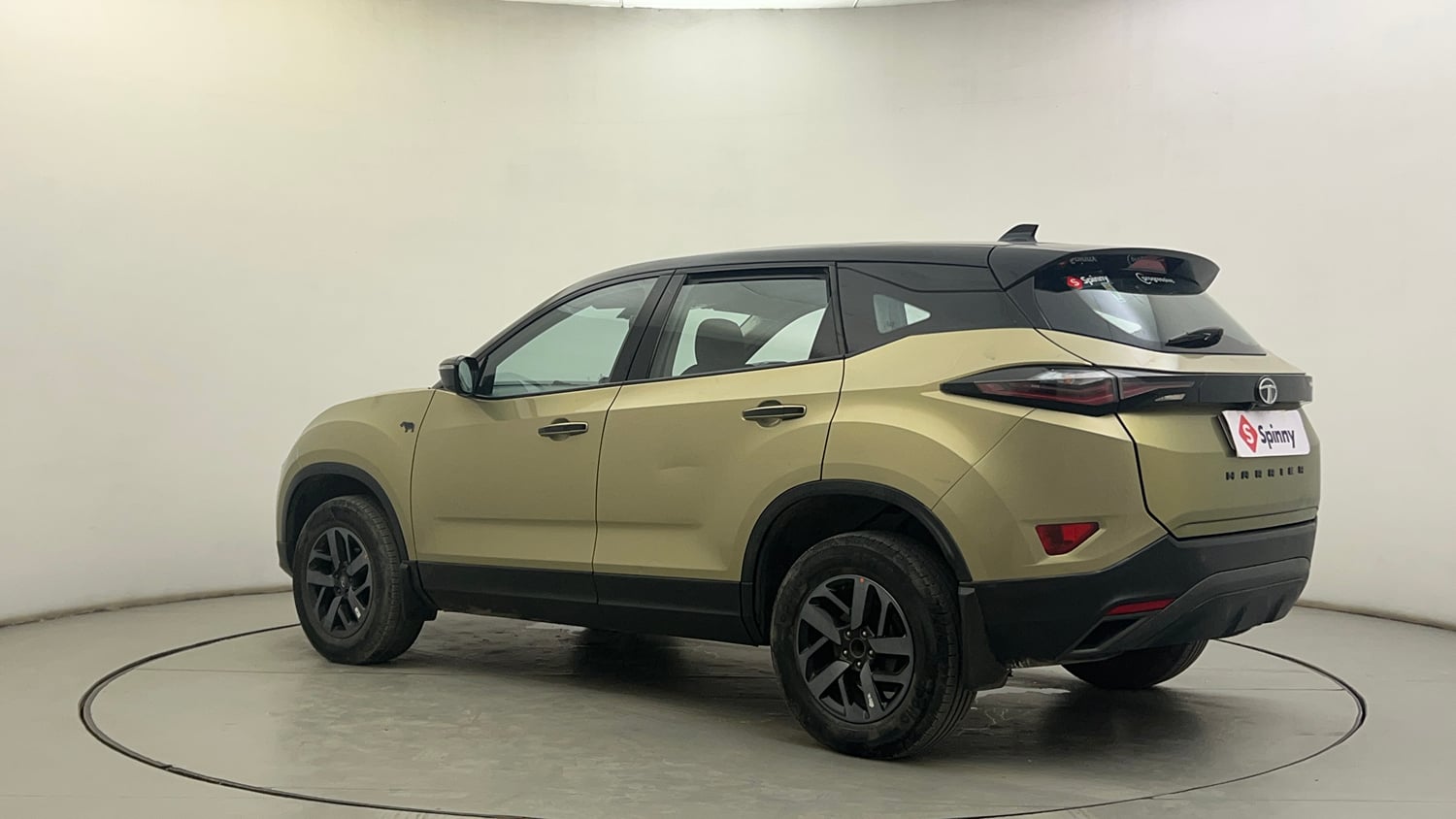 Used 2022 Tata Harrier Kaziranga XZA Plus Diesel Automatic exterior LEFT REAR CORNER VIEW