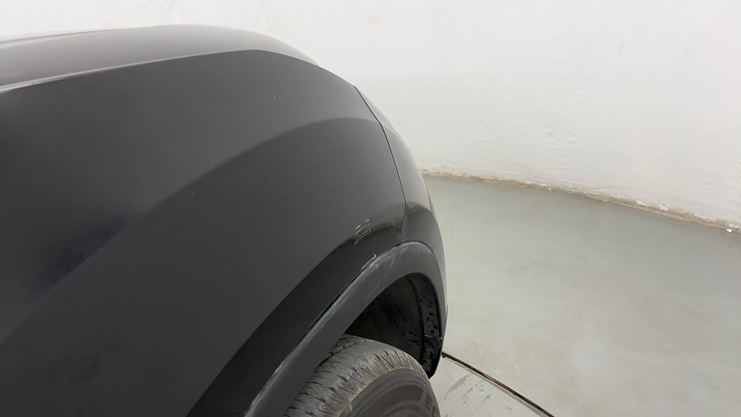 Used 2022 Tata Safari XZA Plus 6 S Dark Edition Diesel Automatic dents MINOR SCRATCH