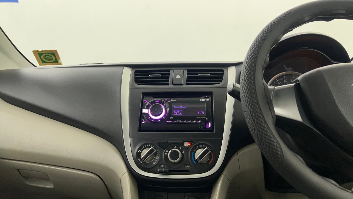 Used 2017 Maruti Suzuki Celerio VXi CNG Cng Manual interior MUSIC SYSTEM & AC CONTROL VIEW