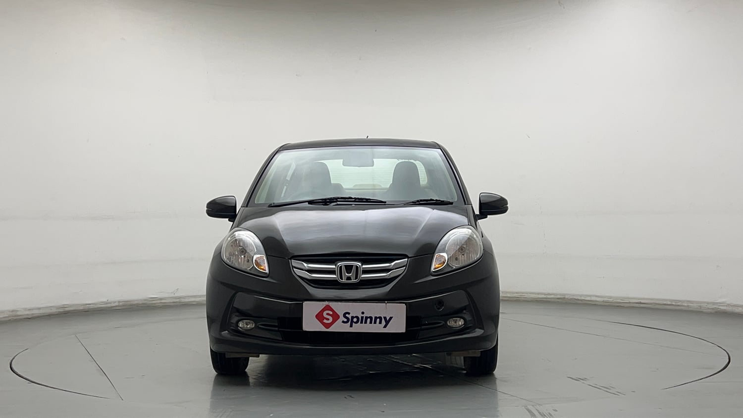Used 2015 Honda Amaze 1.2 VX i-VTEC Petrol Manual exterior FRONT VIEW