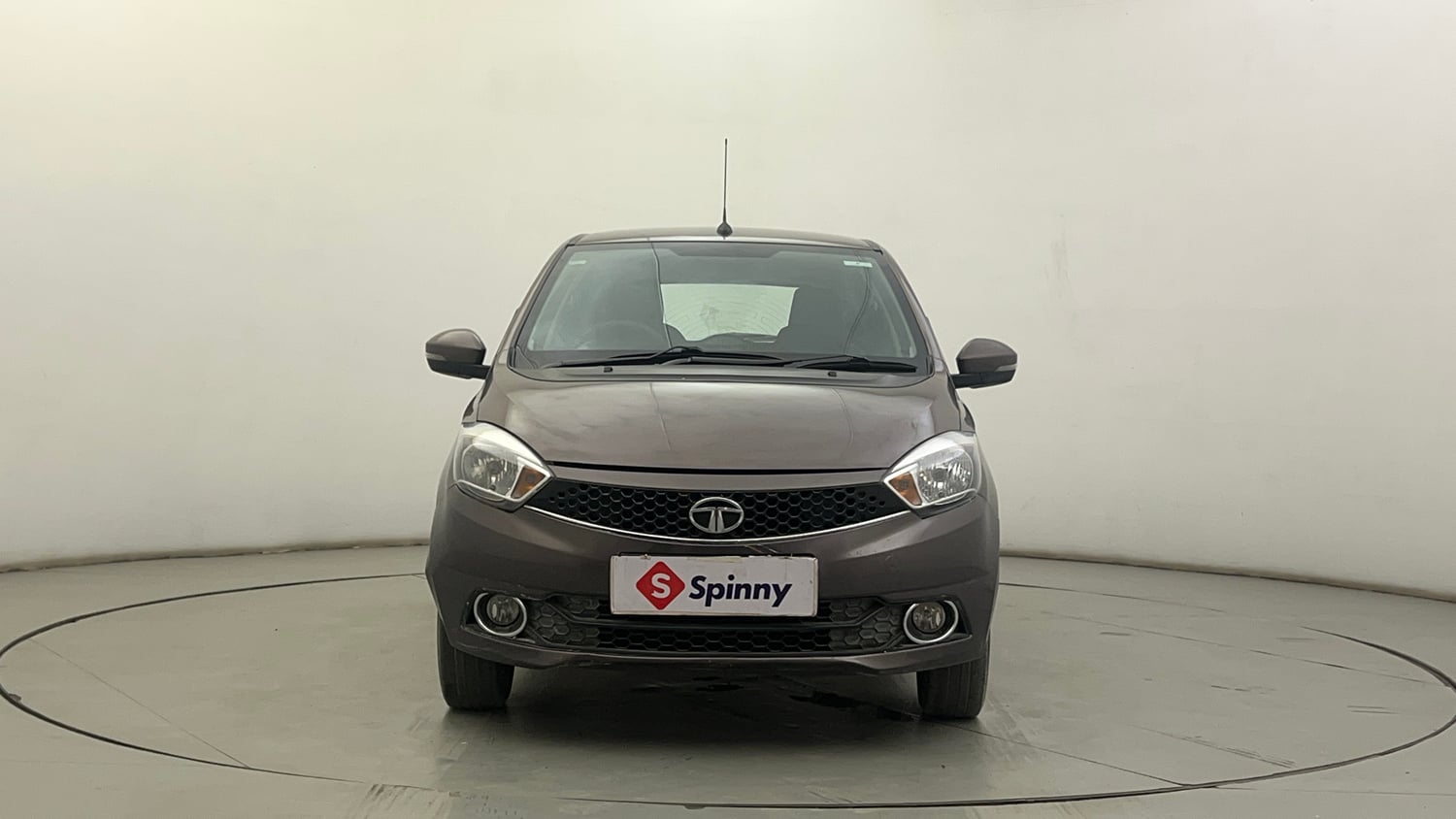 Used 2017 Tata Tiago Revotron XZA Petrol Automatic exterior FRONT VIEW