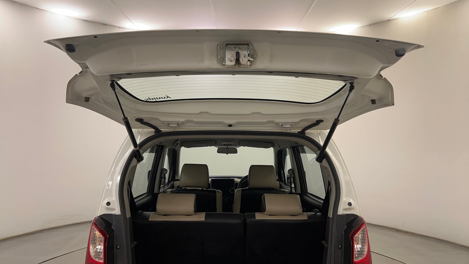 Used 2017 Maruti Suzuki Wagon R Vxi (ABS-Airbag) Petrol Manual interior DICKY DOOR OPEN VIEW