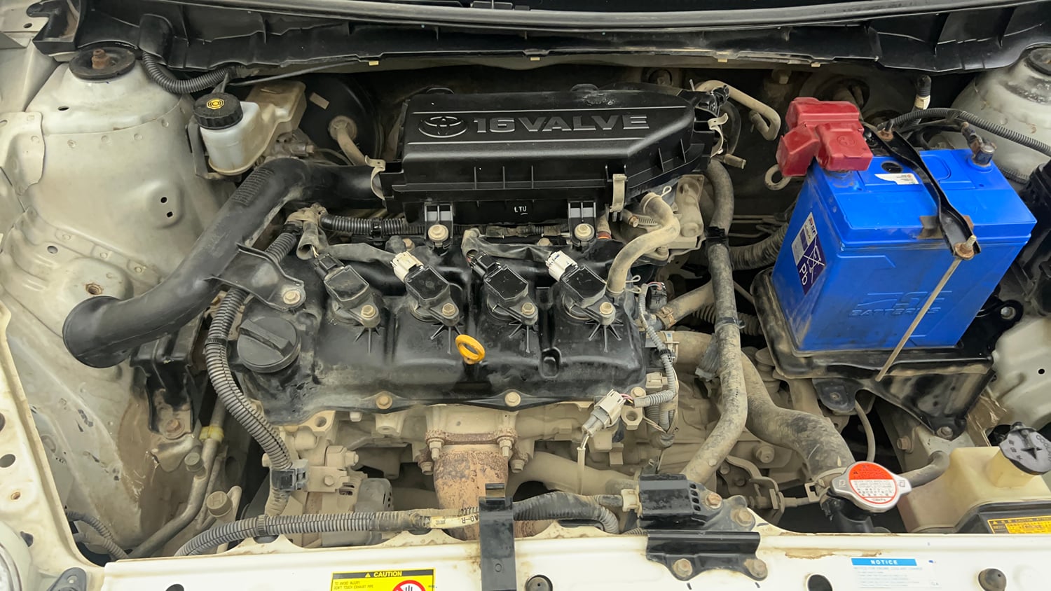 Used 2017 Toyota Platinum Etios V Petrol Manual engine ENGINE RIGHT SIDE VIEW