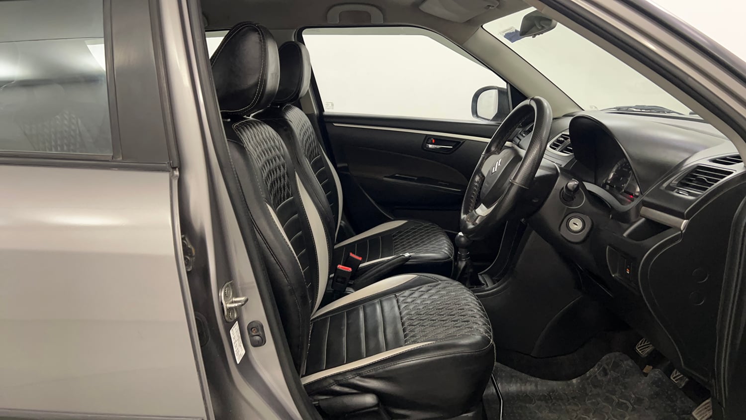 Used 2017 Maruti Suzuki Swift VXi Petrol Manual interior RIGHT SIDE FRONT DOOR CABIN VIEW