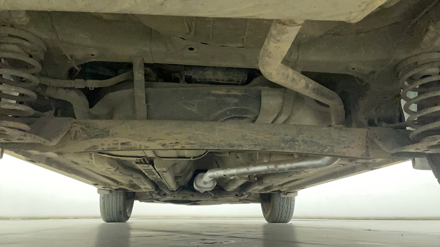 Used 2016 Hyundai Creta 1.6 SX Plus AT Petrol Petrol Automatic extra REAR UNDERBODY VIEW (TAKEN FROM REAR)