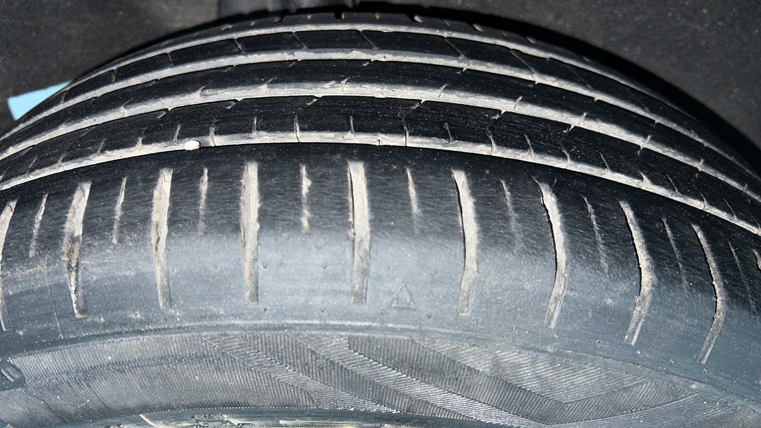 Used 2020 Maruti Suzuki Baleno Alpha Automatic Petrol Automatic tyres RIGHT REAR TYRE TREAD VIEW