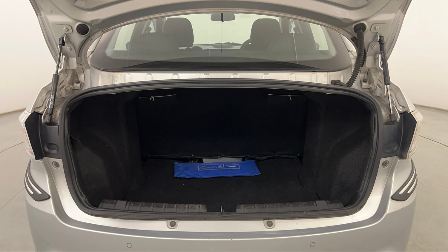 Used 2020 Tata Tigor XM Petrol Manual interior DICKY INSIDE VIEW