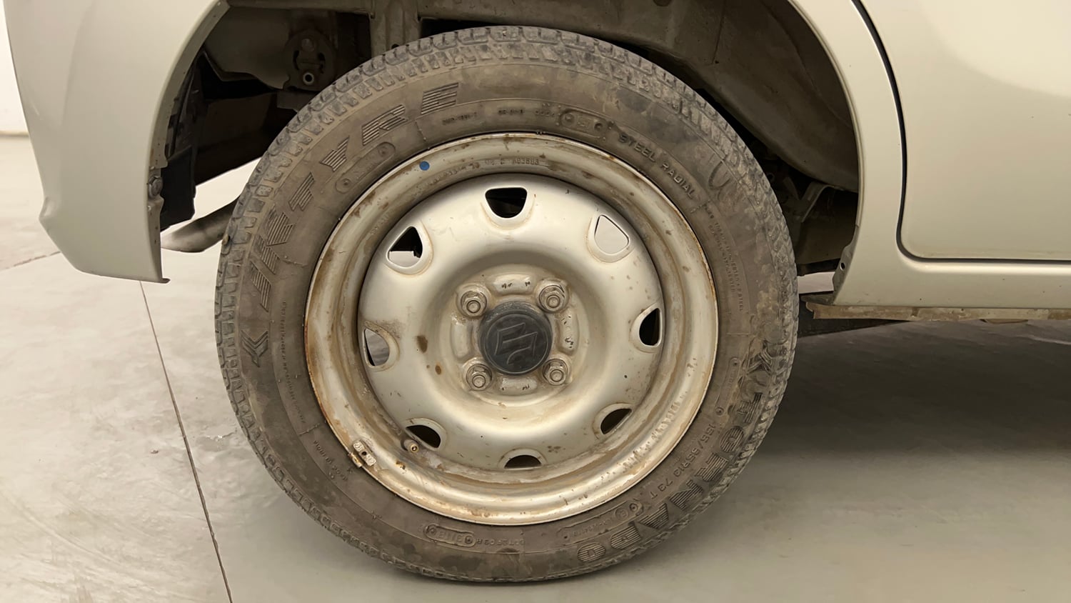 Used 2018 maruti-suzuki Alto K10 LXi (O) CNG Cng Manual tyres RIGHT REAR TYRE RIM VIEW