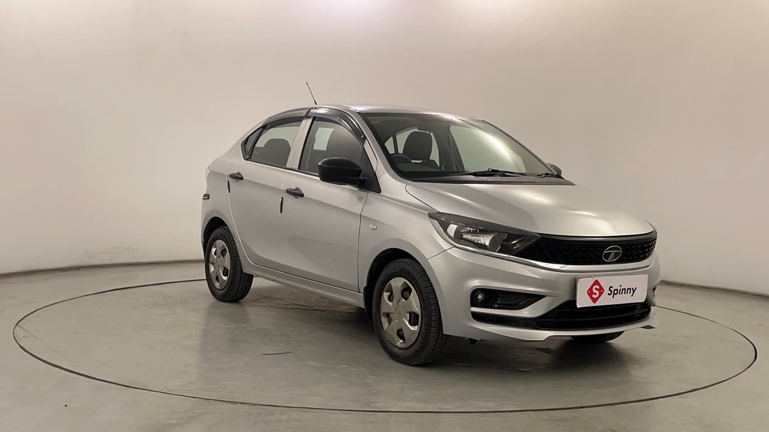 Used 2020 Tata Tigor XM Petrol Manual exterior RIGHT FRONT CORNER VIEW