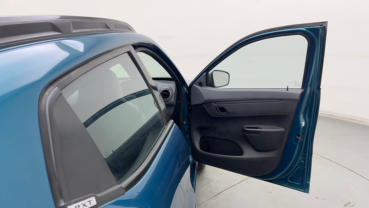 Used 2021 Renault Kwid RXT 1.0 AMT Opt Petrol Automatic interior RIGHT FRONT DOOR OPEN VIEW