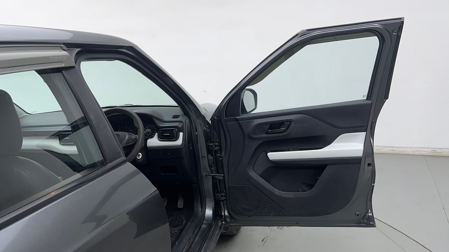 Used 2022 Tata Punch Pure MT Petrol Manual interior RIGHT FRONT DOOR OPEN VIEW