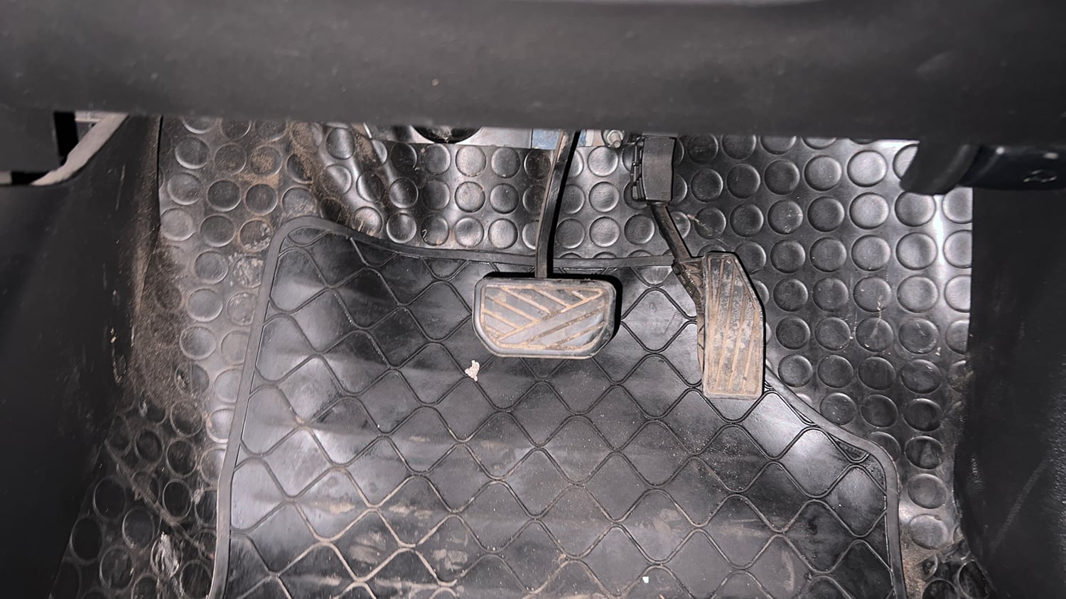 Used 2018 Maruti Suzuki Swift ZXi AMT Petrol Automatic interior PEDALS VIEW