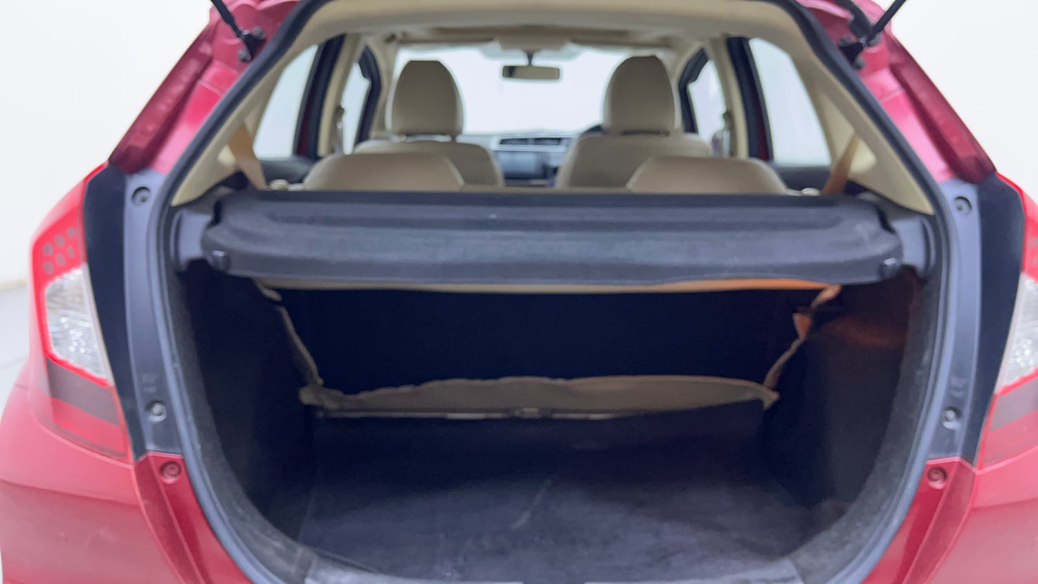 Used 2020 Honda Jazz ZX CVT Petrol Automatic interior DICKY INSIDE VIEW