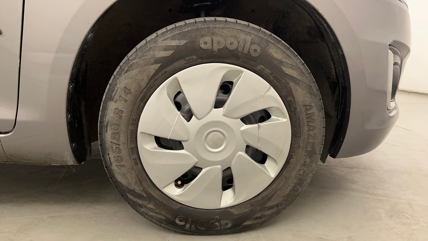 Used 2017 Maruti Suzuki Swift VXi Petrol Manual tyres RIGHT FRONT TYRE RIM VIEW
